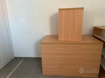 Tavolo/ banco da esposizione