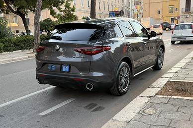 Alfa Stelvio Q4