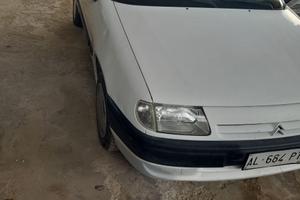 Saxo munita di gancio di traino