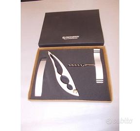 PIONEER SET APRIBOTTIGLIE E SCHIACCIANOCI