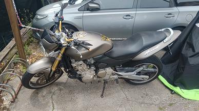 Moto Honda Hornet