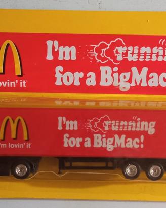 Camioncino McDonald's scala 1:64