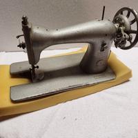 macchina da cucire vintage