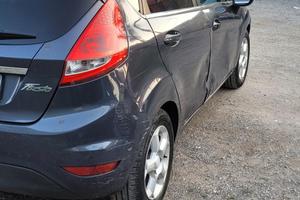 Ford Fiesta Titanium 1.2  82 cv  60kw