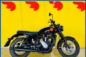 BSA Gold Star 650 - Shadow Black Garantita e Fin