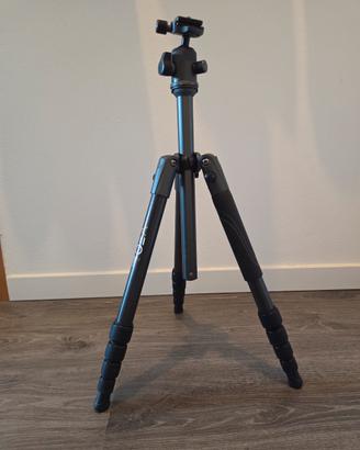 Treppiede Vanguard VEO 2