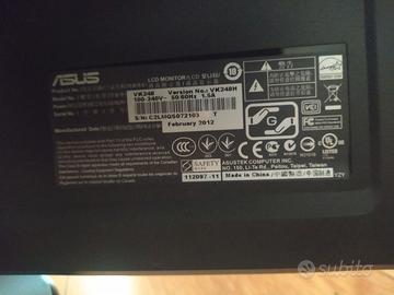 Lotto 4 PC Desktop + 3 monitor + tastiere e mouse