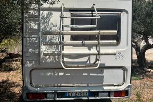Vendi camper mansardato