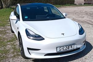 Tesla Model 3 Standard Range Plus RWD
