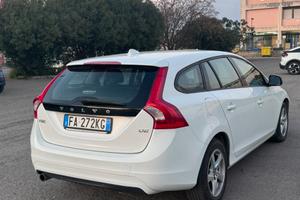 Volvo V60 1600 D2 115 cv