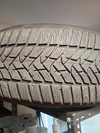 GOMME INVERNALI DUNLOP 235/50r18