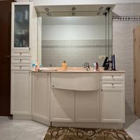 Mobile bagno con specchio