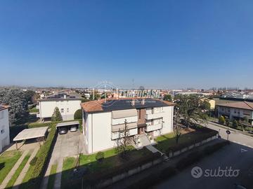 TILOCALE CON TERRAZZO ABITABILE E GARAGE