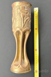 Vaso in stile "Trench Art" Bossolo della I  G.M.