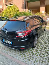 Megane 3 1.5 dci 110 cp... anno 2012  175000 km