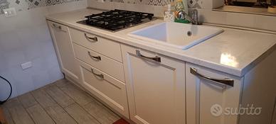 Cucina Lineare Stile Classico / Shabby (242 cm)

