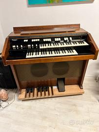 Organo Hammond L100