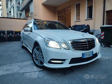 Mercedes E250 4MATIC full optional