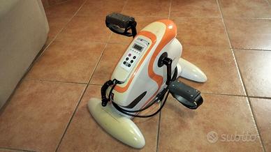 Pedaliera statica per braccia e gambe