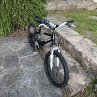 Bicicletta Btween da 20 pollici