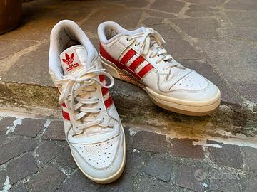 Adidas low sneakers 10,5