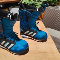 scarponi snowboard Adidas Energy boost n42,5