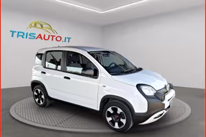 FIAT Panda 1.0 Hybrid City Cross NEOPATENTATI