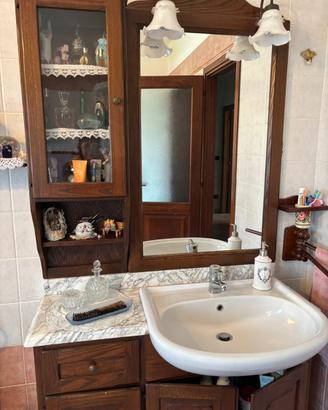 arredo bagno in legno massello