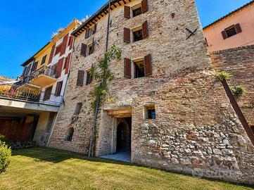 RUSTICO A CERRETO D'ESI