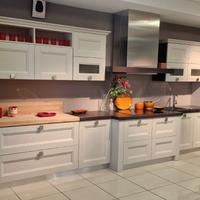 Cucina lineare 560 cm – stile moderno/classico