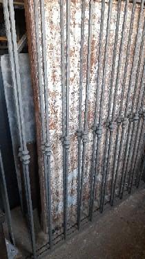 2 grate in ferro zincate x finestre 