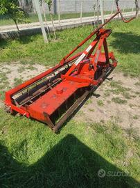 Erpice rotante per trattore agricolo 