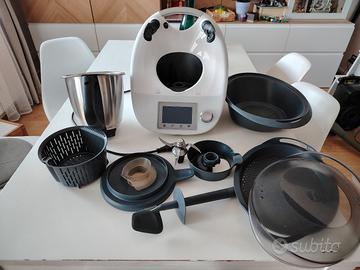 Bimby TM5 VorwerkThermomix consegnaamano a Trieste