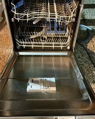 Lavastoviglie da Incasso Indesit DIF 14B1 A