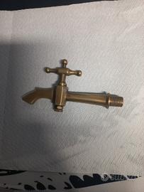 rubinetto in ottone da giardino