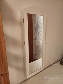 Specchio contenitore