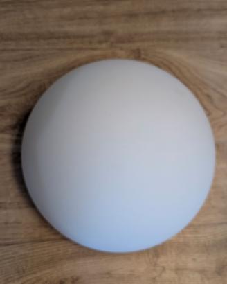 Plafoniera in vetro opalino bianco – stile semplic