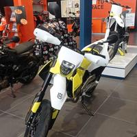 Husqvarna 701 Supermoto M.Y 2026