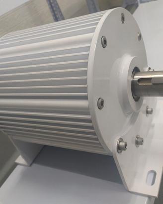 Generatore a magneti permanenti 5000W 48V  3 fasi