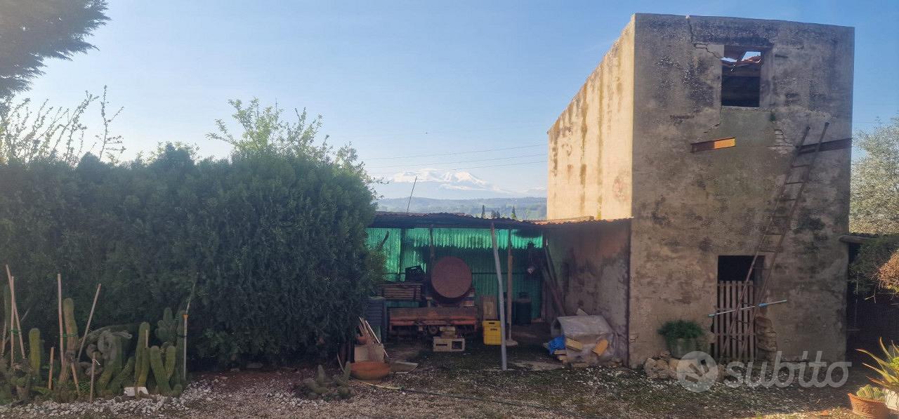 Rustico a Città Sant'Angelo (PE) - Cipressi - Vista 3
