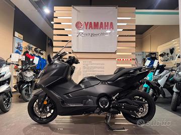 Yamaha TMAX 560