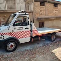 Iveco Daily carroattrezzi patente B