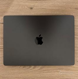 Macbook Pro M3 Pro 14"