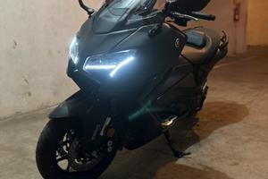 T Max 560 2025 Icon Black Garanzia 7 Anni