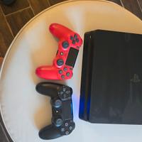 PlayStation 4 slim 2 GB memoria con tre giochi