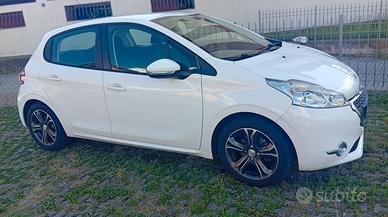Peugeot 208 1.4 VTi 95 CV. GPL Distr Nuova