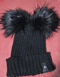 Cappello nero con bon bon Firefky