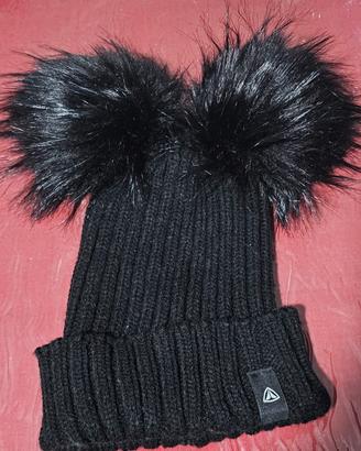 Cappello nero con bon bon Firefky