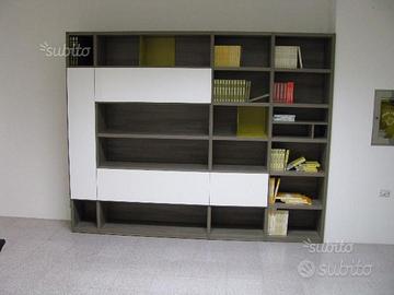 Parete tv soggiorno libreria