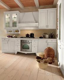 Cucina Classica con Ante a telaio in Vero Legno🪑